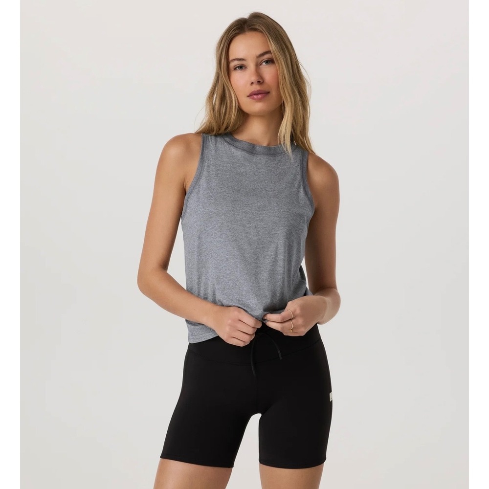 Vuori Energy Top Heather Gray Sleeveless Activewear Tank VW123